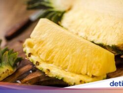 5 Kelompok Orang yang Sangat dianjurkan Berhati-hati Saat Makan Nanas