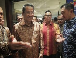 Menkumham Ikut Jumpa Pers Ketua Kadin versi Munaslub Anindya Bakrie