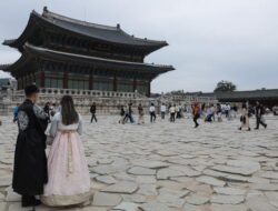 FOTO: Memeluk Angin Dingin di Istana Gyeongbokgung Korea Selatan