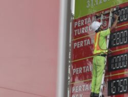 Pembatasan Pertalite Batal, Pertamina Malah Turunkan Harga Pertamax Cs