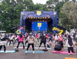 Pengunjung Antusias Ikut Pound Fit di HUT Transmedia 23 Day 2