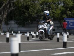 Bikin SIM Februari Ada Ujian Praktik di Jalan Raya