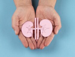 7 Tanda Kerusakan Ginjal yang Bisa Dilihat dari Kaki, Termasuk Bentuk dan Warnanya