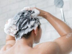 Mandi Pagi atau Malam, Mana yang Lebih Baik untuk Tubuh?