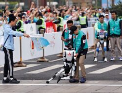 Pertama di Dunia, Puluhan Robot Humanoid Ikuti Lomba Maraton di China