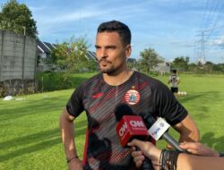 Carlos Pena Tak Gusar Soal Masa Depan Kontrak di Persija