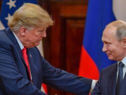 Desak Akhiri Konflik Bersenjata Ukraina, Trump Bakal Telepon Putin Senin