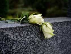 Ayah Wamen Penanaman Modal Todotua Pasaribu Meninggal Dunia