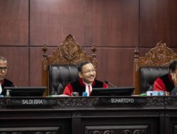 Komisi II Dewan Perwakilan Rakyat Nilai Putusan MK Soal Pemilihan Umum Daerah & Nasional Paradoks