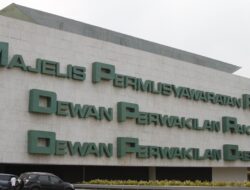 Guru Honorer Menangis di Dewan Perwakilan Rakyat, 7 Tahun Tak Kunjung Diangkat PPPK
