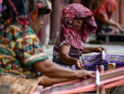 5 Tren Pakaian Baru Berkelanjutan di 2025, Eco-friendly Tapi Tetap Modis