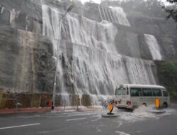 Air Terjun Dadakan Muncul di Hong Kong Usai Diguyur Hujan Lebat