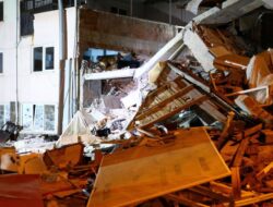 Kemlu Beber Kondisi WNI saat Gempa M 6,1 Guncang Turki