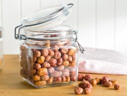 Enggak Bikin Gemuk, 6 Camilan Sehat Ini Dianjurkan Kamu Bawa saat Kerja