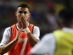 Perlakuan Fans Hong Kong ke Ronaldo dan Messi Beda Banget