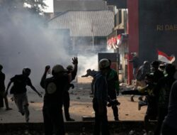 Penangkapan Besar-besaran Polisi Usai Protes Agustus