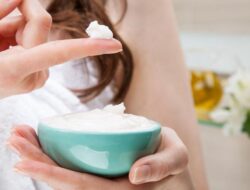 Tips Merawat Rambut di Rumah Ala Salon Supaya bisa Tetap Sehat dan Kuat