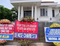 Uya Kuya Terima Banyak Dukungan, Rumah Dibanjiri Karangan Bunga