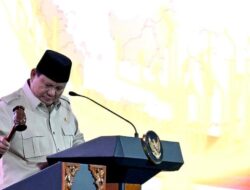 Prabowo Ingatkan Kader Gerindra Jangan Datangi Menteri Cari Proyek