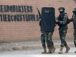 Penampakan Pos Keamanan Pakistan Diguncang Bom Bunuh Diri