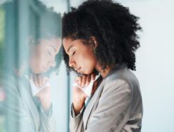 Studi Harvard selama 85 Tahun ‘Spill’ Pekerjaan Paling Tidak Membahagiakan