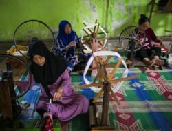 Rona Tenun di Tanah Garut