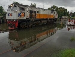 Bencana Banjir di Pekalongan Jateng, Total 82 Kereta Dibatalkan