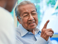 Mantan PM Malaysia Mahathir Masuk RS, Patah Tulang Pinggul Akibat Jatuh