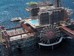 Harga Minyak Dunia Mandek, Ditahan Kekhawatiran Gangguan Produksi AS