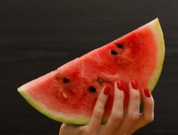 Setop! Ini Makanan yang Tidak Boleh Dimakan Bersama Semangka