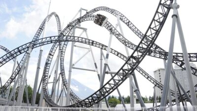 Roller Coaster Ini Borong Catatan Unggul Tertinggi dan Tercepat, Berani Coba?