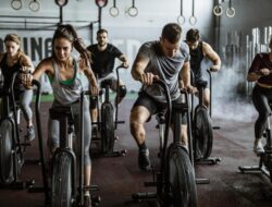 Lagi Tren! Ini 4 Perbedaan Olahraga Hyrox dan CrossFit