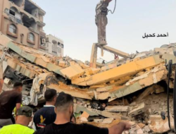 Korban Jiwa Runtuhan Gedung yang Dibom Israel di Gaza Bertambah