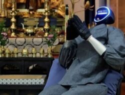 Robot Biksu AI untuk Menyebarkan Ajaran Agama Diperkenalkan