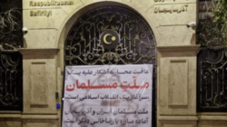 Saat Jilbab Dilarang Masuk, Zionis Justru Wara-wiri di Kampus Azerbaijan
