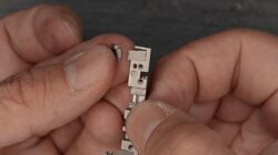 Engsel iPhone Duo Dituding Picu Layar Retak, Pemasok Ogah Bertanggung Jawab